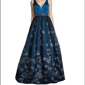 Mother of the bride/groom,wedding ball gown